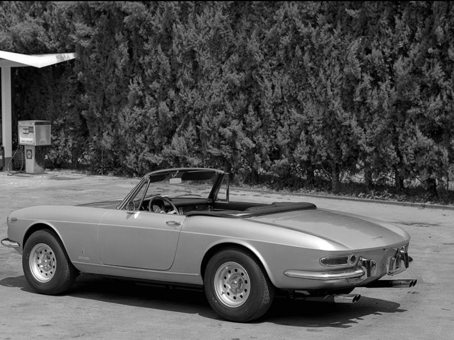  Ferrari 365 GTS 1969 года  (фото 12 из 18)